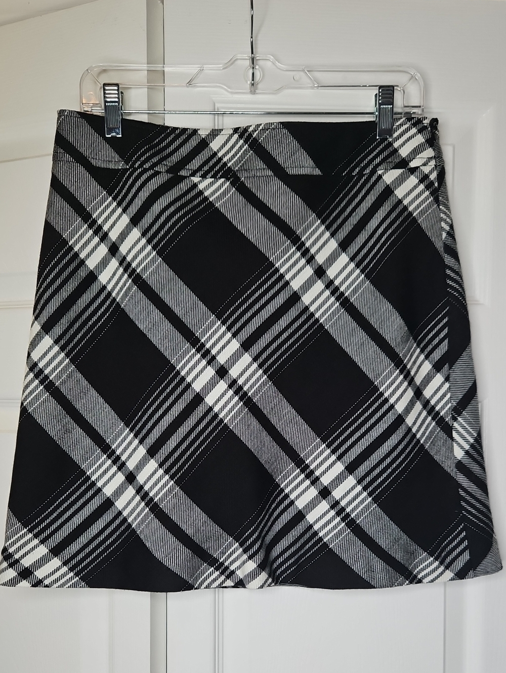 LOFT Black & White Diagonal Plaid A-Line Skirt Size 4.